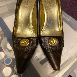$PRICE REDUCED$ Ladies COACH brown leather pumps
